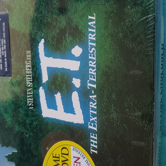 *NIP* E.T. The Extra-Terrestrial 2-Disc Limited Collector's Edition DVD Set - Picture 6 of 6